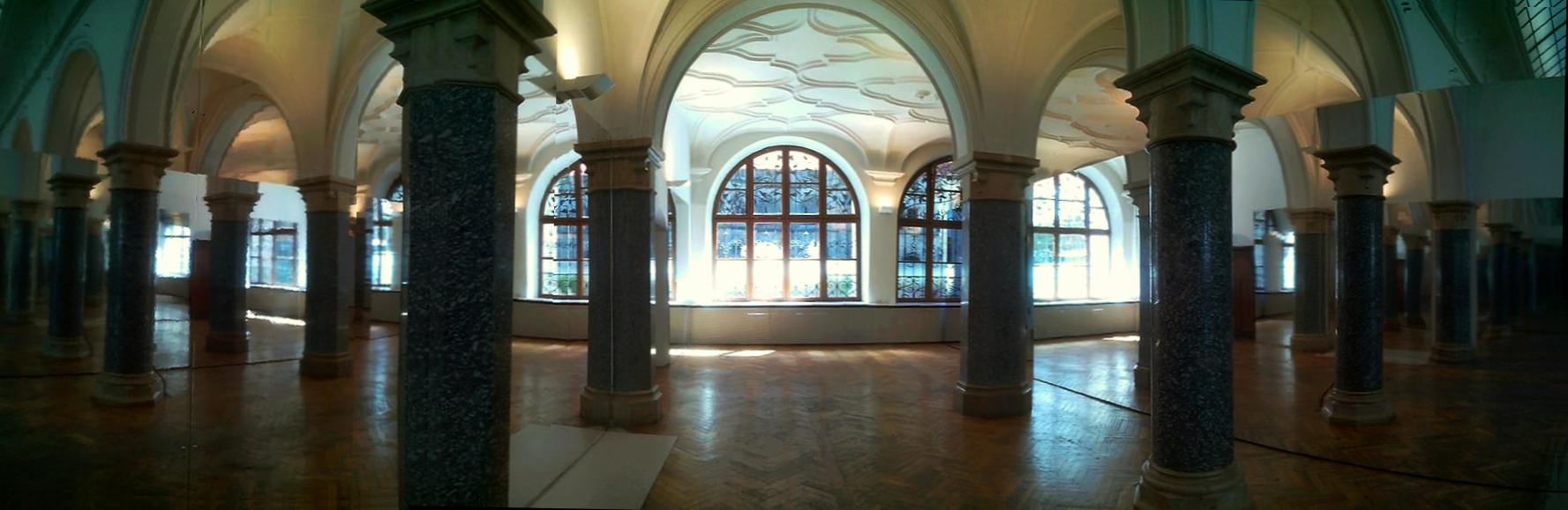 neoklassizistischer Raum im Stadtzentrum München